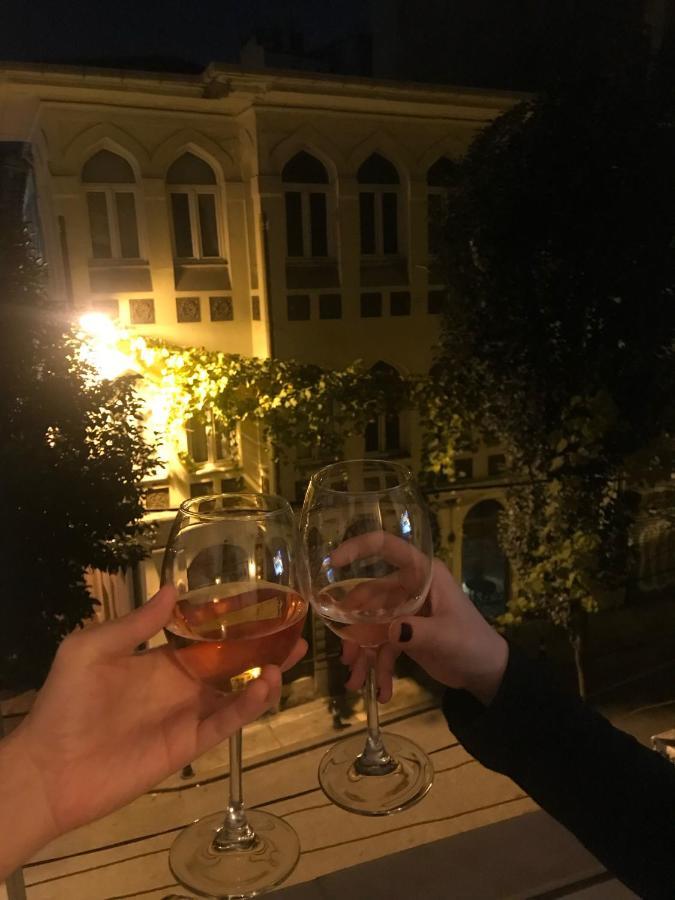 イスタンブールCentrally Located, 2+1 House In Taksim, Cihangirアパートメント エクステリア 写真