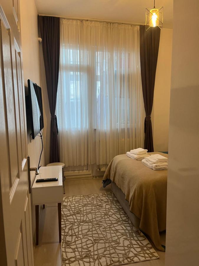 イスタンブールCentrally Located, 2+1 House In Taksim, Cihangirアパートメント エクステリア 写真