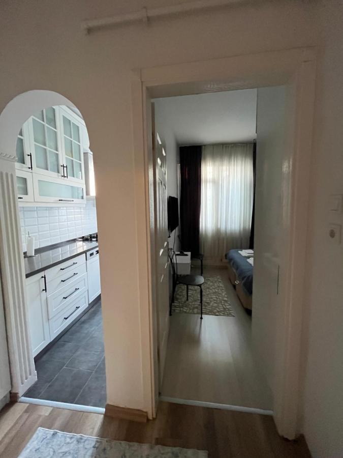 イスタンブールCentrally Located, 2+1 House In Taksim, Cihangirアパートメント エクステリア 写真