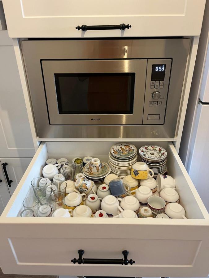イスタンブールCentrally Located, 2+1 House In Taksim, Cihangirアパートメント エクステリア 写真