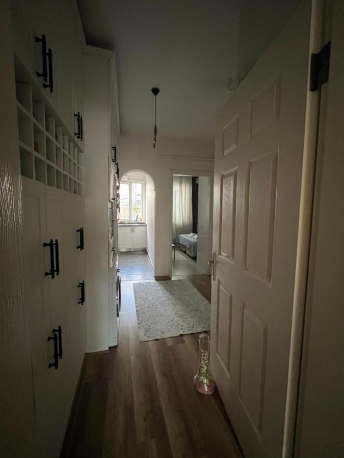 イスタンブールCentrally Located, 2+1 House In Taksim, Cihangirアパートメント エクステリア 写真