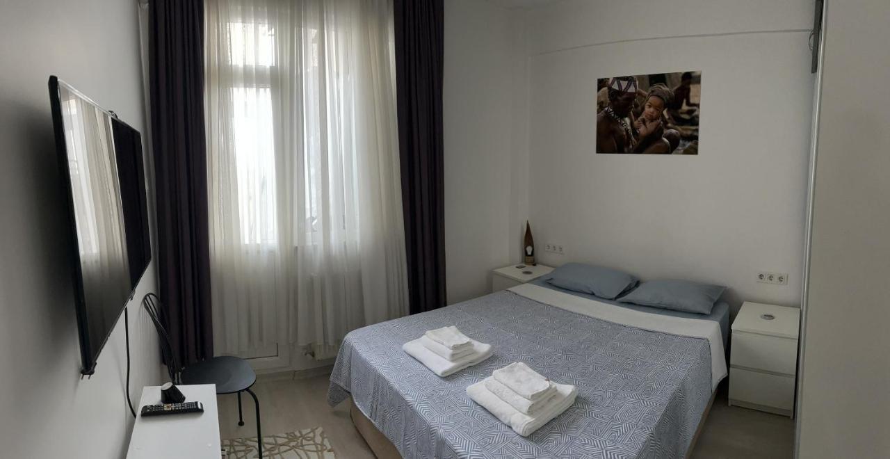 イスタンブールCentrally Located, 2+1 House In Taksim, Cihangirアパートメント エクステリア 写真